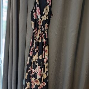 Navy Floral long dress.  Chetta B. Size 10